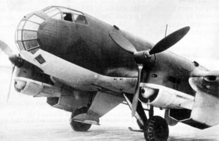 Junkers_Ju_86P_high_altitude_reconnaissance_plane_c1940.jpg