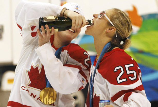 Womens-Hockey-Canada-Gold-Medal-Celebration-Drinking-Smoking-21-2709211533.jpeg